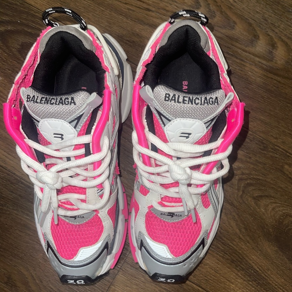 Balenciaga Runners Pink and White